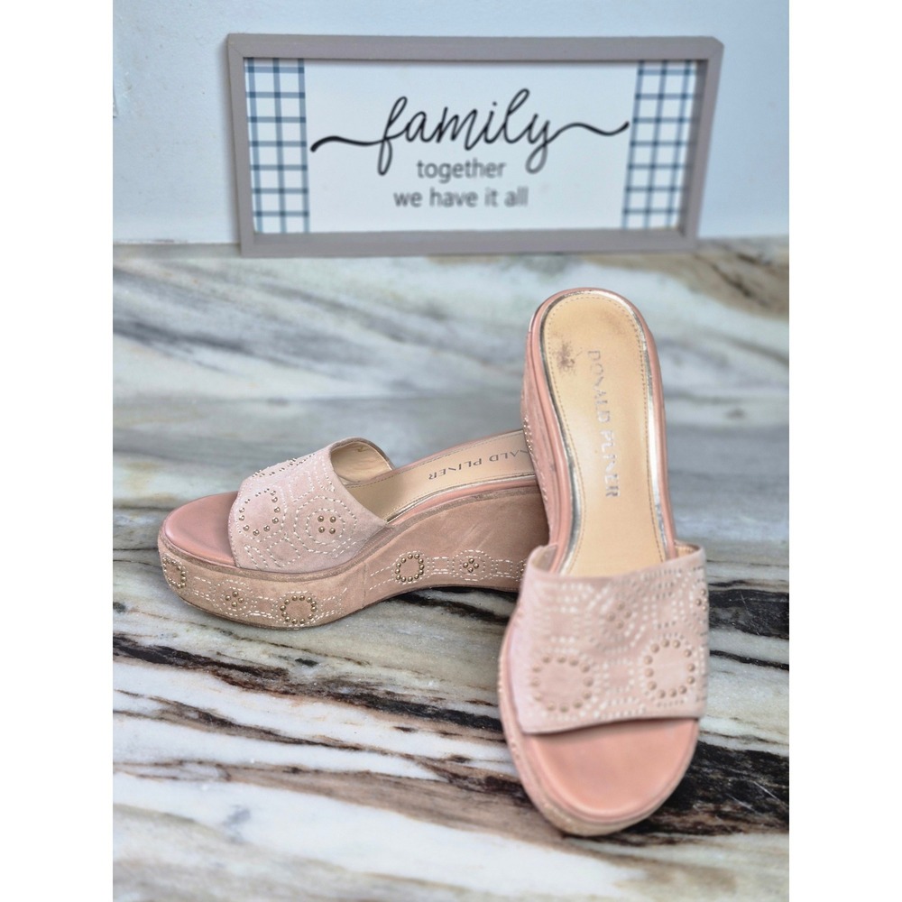 Donald Pliner Indie Blush Pink Suede Studded Wedge Sandals Womens 6M Platform